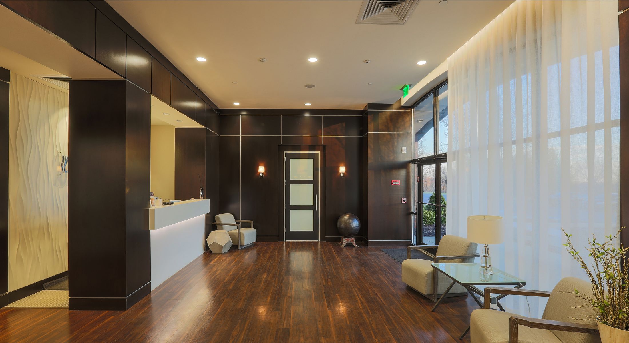 Modern lobby with contemporary furnishings and decor.